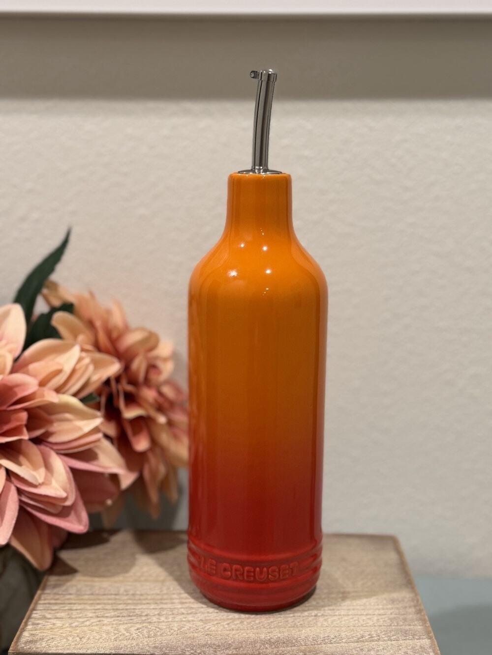 Le Creuset Stoneware Signature Oil Cruet 600ml / 20oz ~ Flame, New